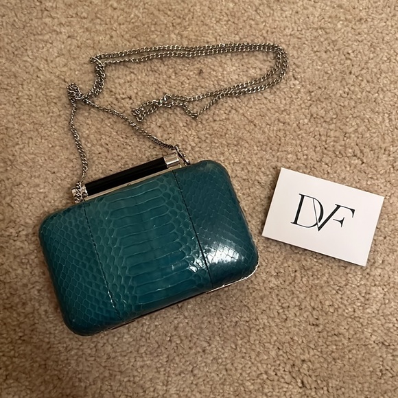 Diane Von Furstenberg Tonda Snake Clutch - Picture 3 of 7